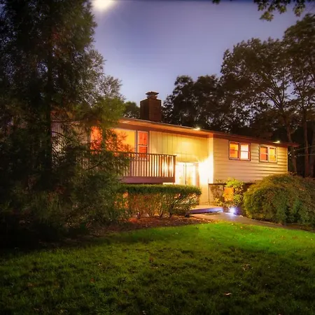 Hampton Bays 4Bdr All Q Size,Ig Pool,Billiard,Dis